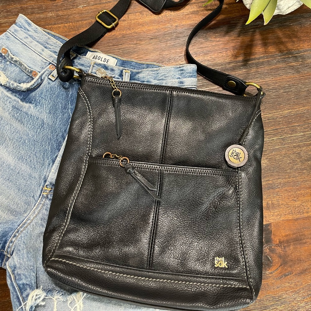 The Sak Crossbody Black Leather handbag - Picture 1 of 15